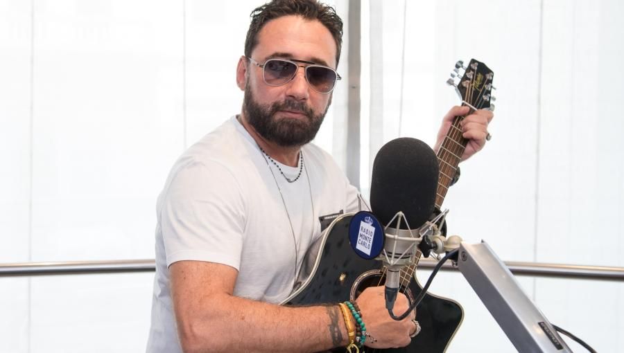 Tiromancino:  ecco cosa succede se Federico Zampaglione vede una chitarra!