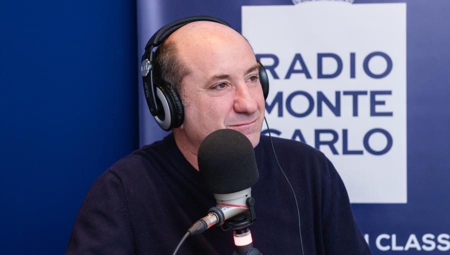 Antonio Albanese:  e adesso Cetto vuole la corona!