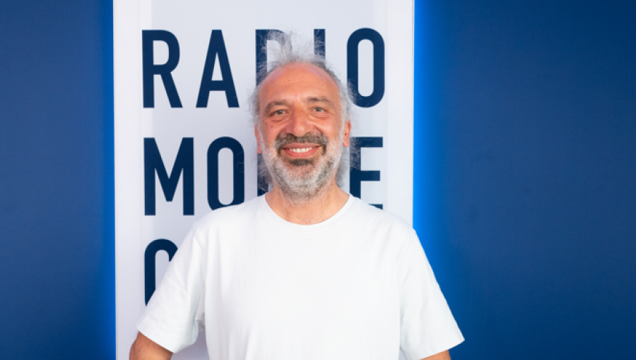 Stefano Bollani: porto sul palco 2 anime diverse