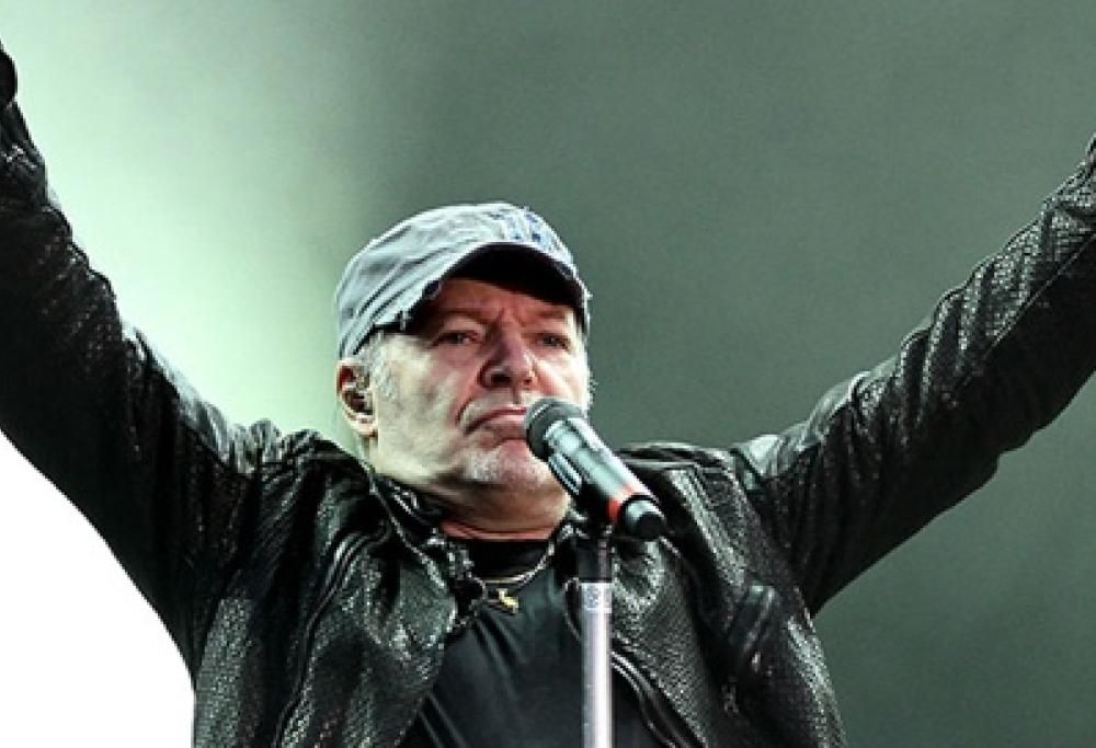 Giugno 2001: Vasco Rossi pubblica Ti prendo e ti porto via
