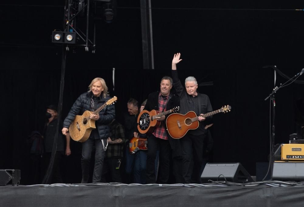 Eagles: esce il libro dedicato ai 50 anni di Hotel California