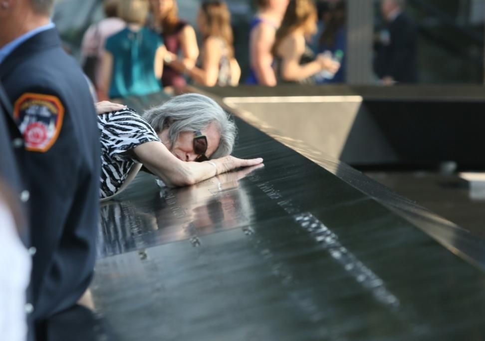 42-51296833jpg--2013_9_11_ceremonies