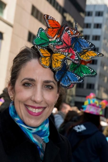 42-57802225jpg--2014_easter_parade_and_easter_bonnet_festival_in_new_york_city