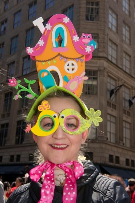 42-57802392jpg--2014_easter_parade_and_easter_bonnet_festival_in_new_york_city