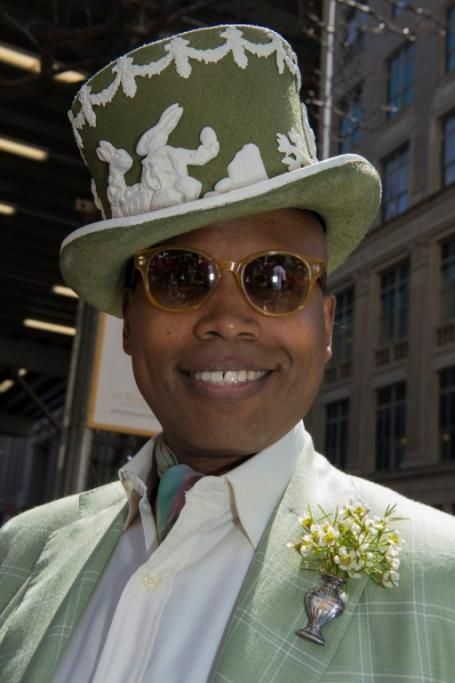 42-57802394jpg--2014_easter_parade_and_easter_bonnet_festival_in_new_york_city