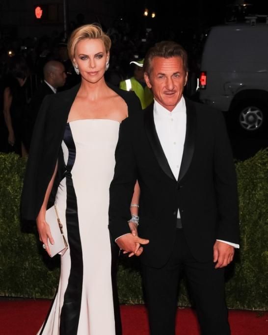 42-58209859jpg--_charles_james__beyond_fashion__costume_institute_gala