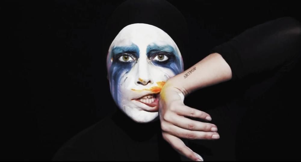 5-infophoto_2013-11-07_120547557_high_21082013_121540421jpg--lady_gaga__video_del_nuovo_singolo_applause