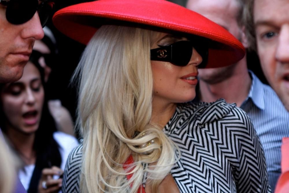 9-infophoto_2013-11-07_121051596_high_10_10_2011_sv_02220jpg--_ace__new_york__lady_gaga_a_soho