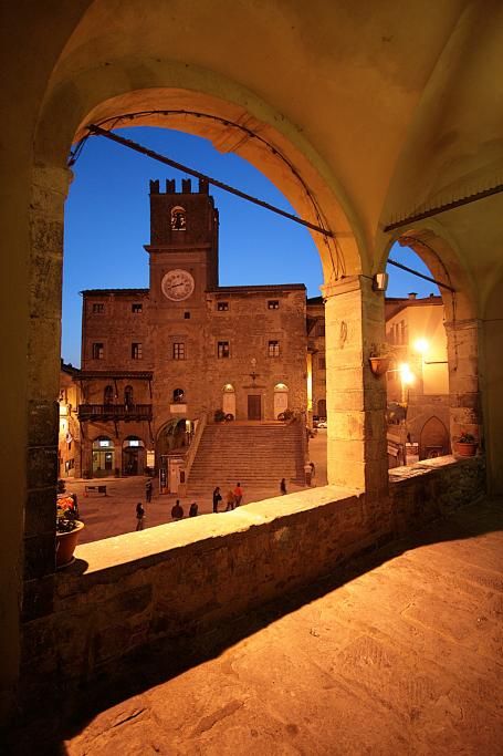 00049-Cortona_Photo_by_Enrico_Caracciolo-1700047328069jpg--
