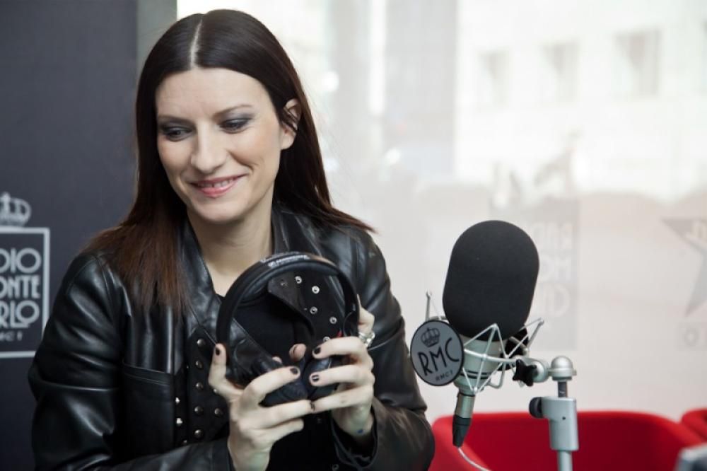 0014jpg--laura_pausini