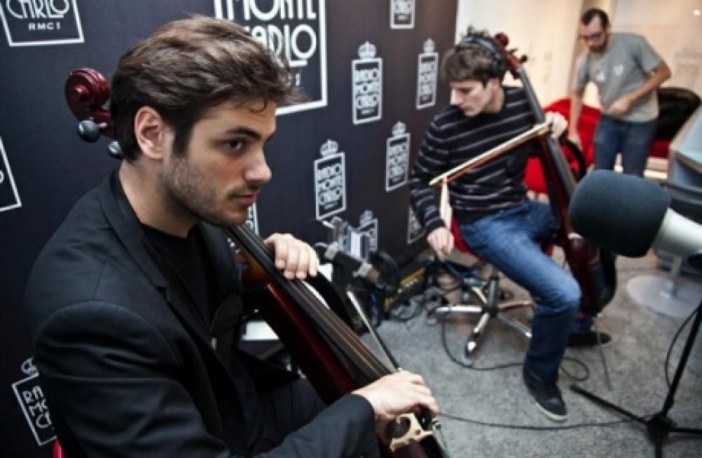 0017jpg--2cellos