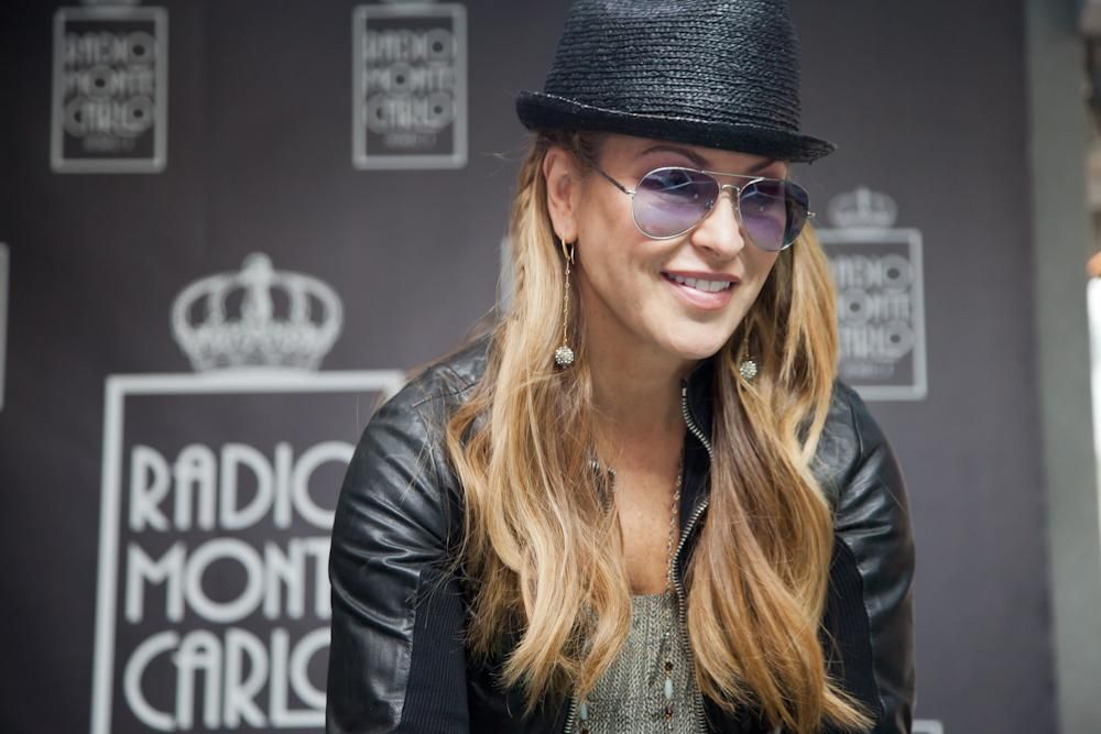 0022jpg--anastacia