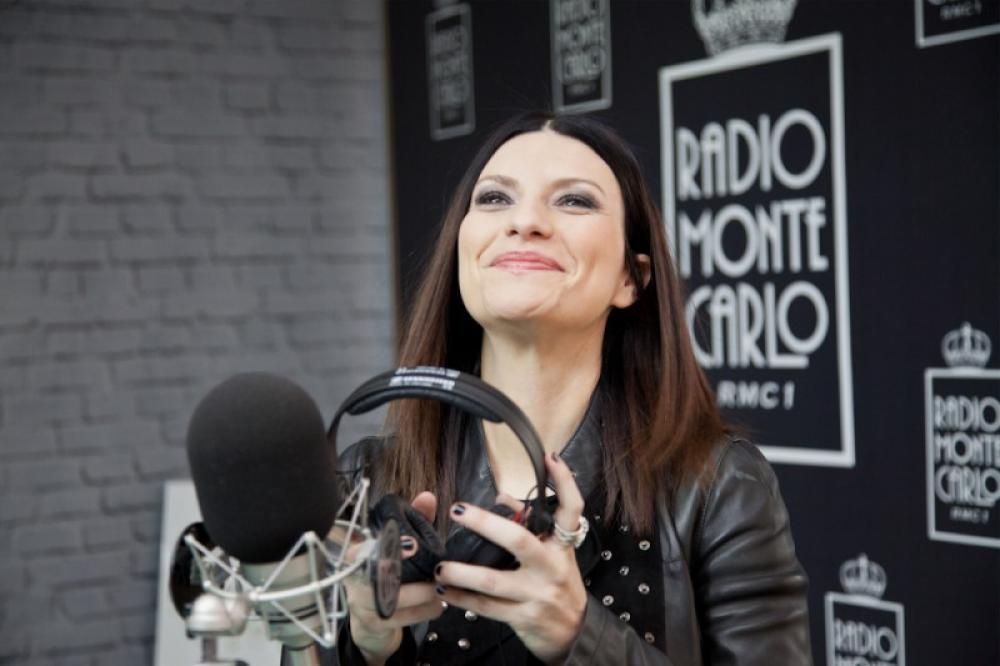 0033jpg--laura_pausini