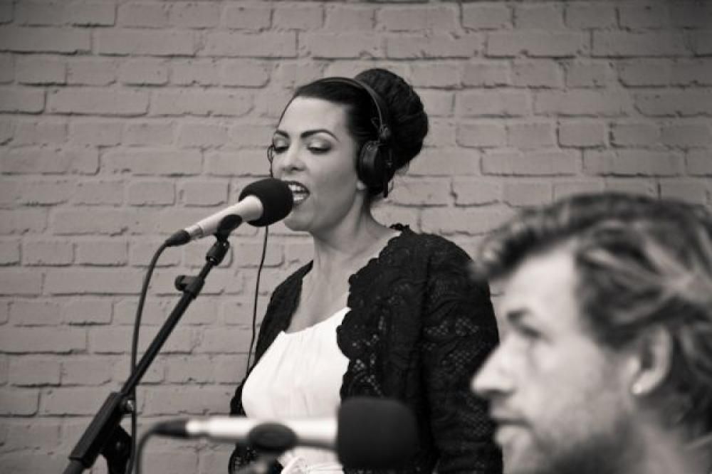003jpg--caro_emerald