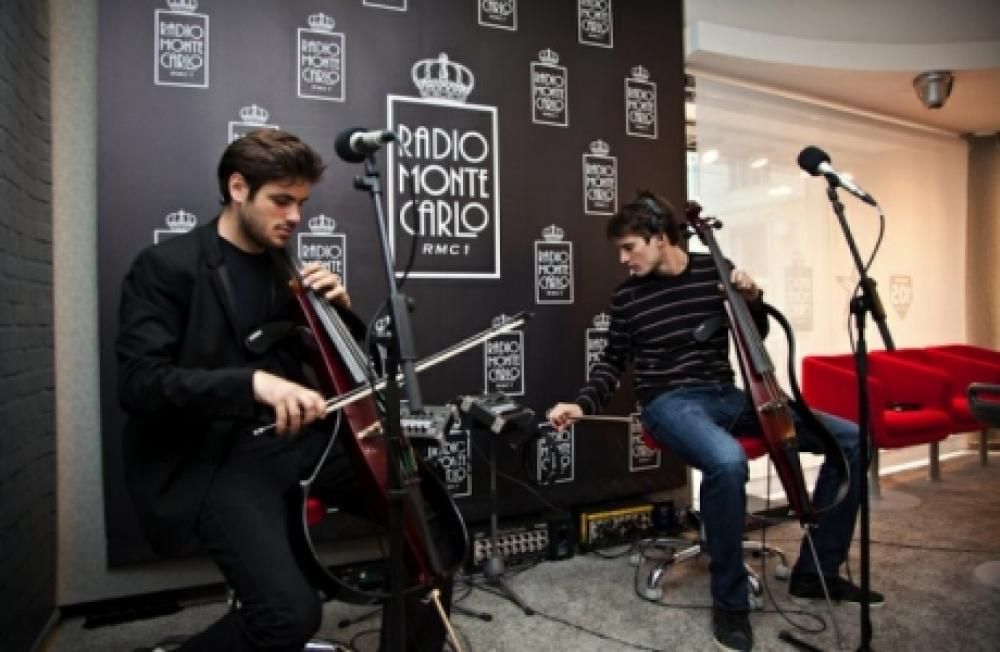 0046jpg--2cellos