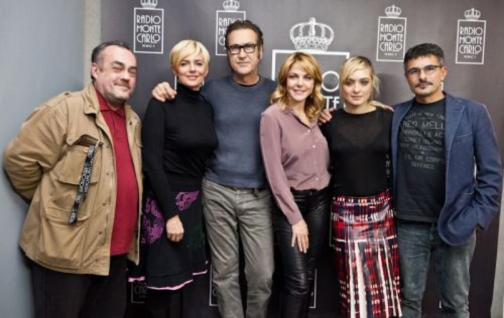 004jpg--cast_del_film_una_famiglia_perfetta