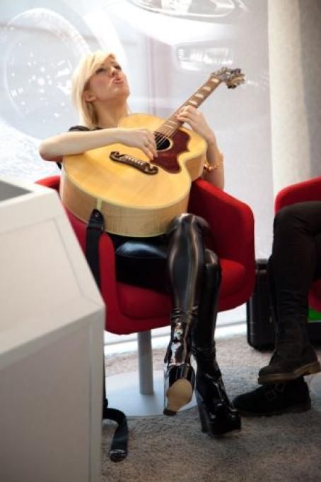 0092jpg--ellie_goulding