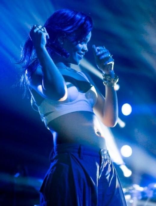 039jpg--rihanna