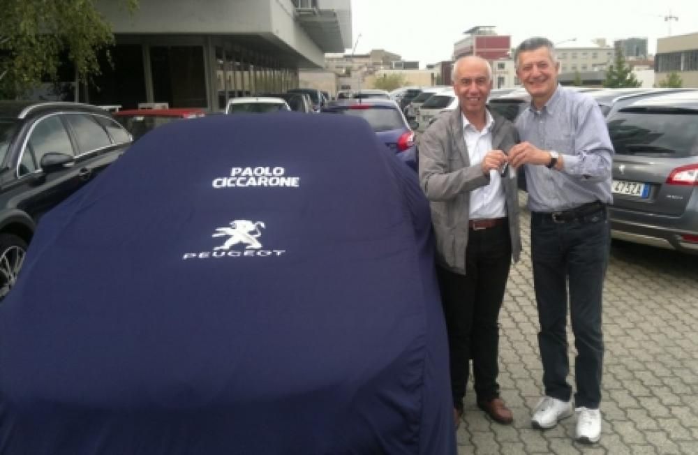 04102012040jpg--peugeot_208