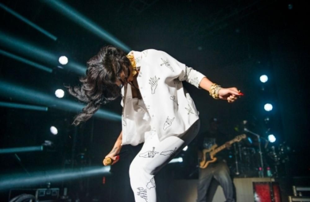 1014jpe--rihanna