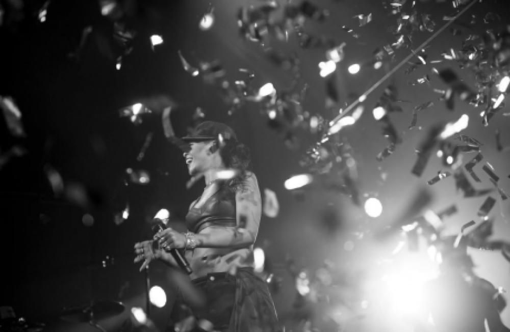 106jpg--rihanna_777_tour