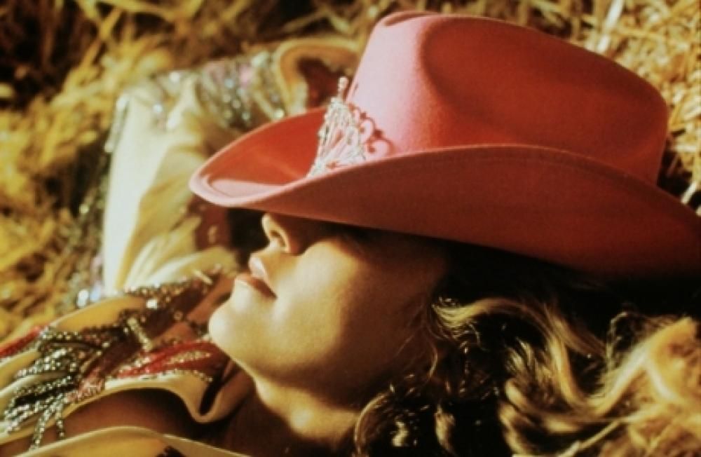 11_640jpg--madonna