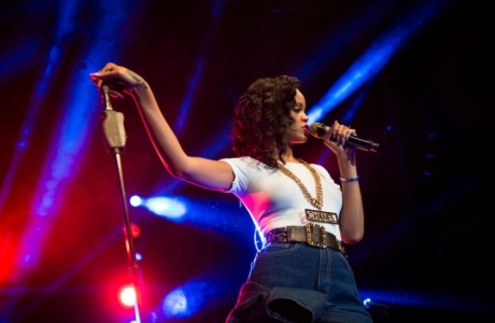12jpg--rihanna_777_tour__stoccolma
