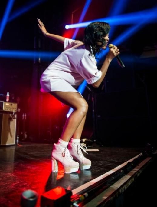 135jpe--rihanna