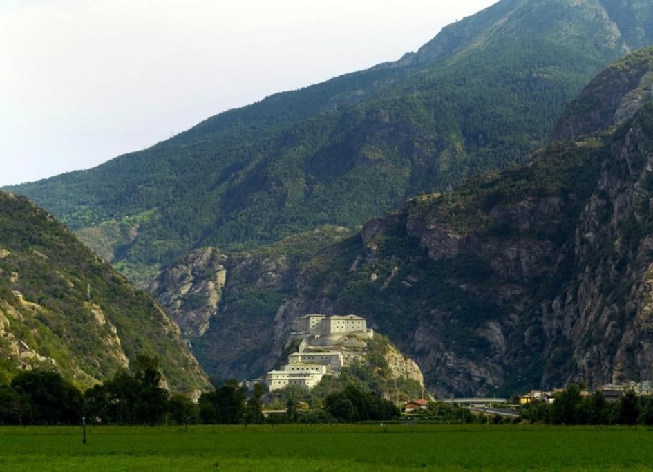 17_Forte-di-Bard-panoramicajpg--_