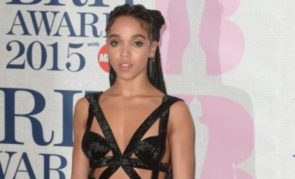 1424962927381_1424966566jpg--brit_awards_2015