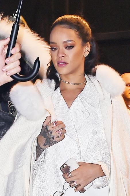 1426609041151jpg--rihanna
