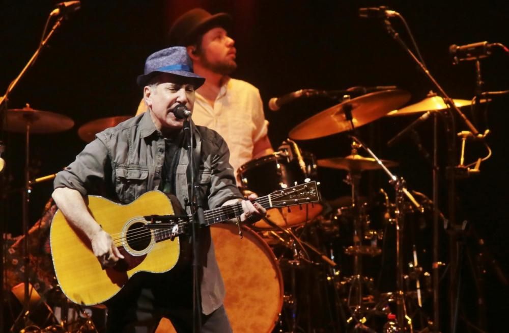 1427790220395jpg--sting_e_paul_simon