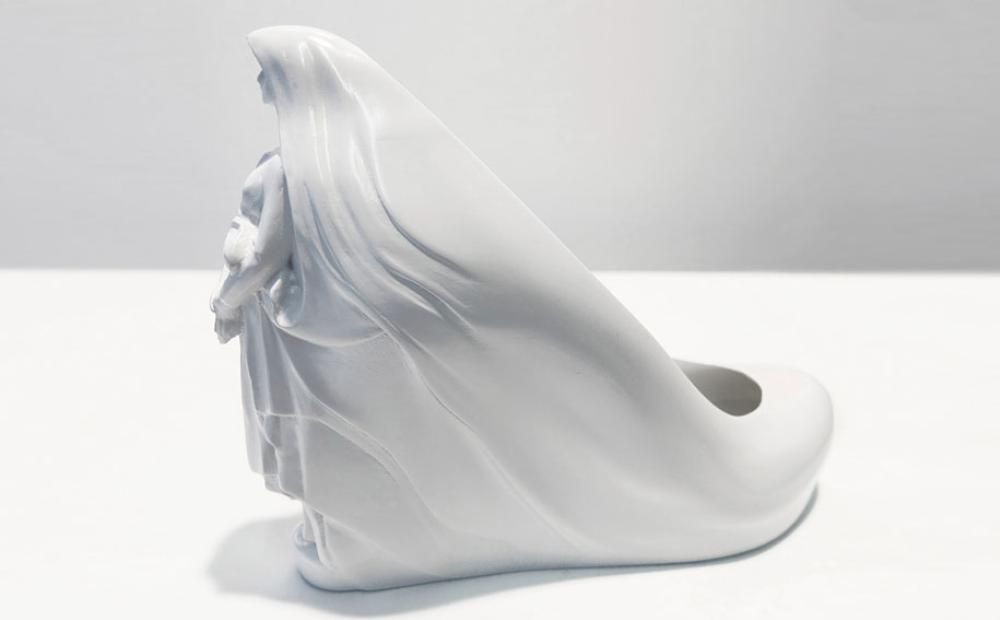 1428422207328jpg--le_scarpe_scultura_del_designer_sebastian_errazuriz_