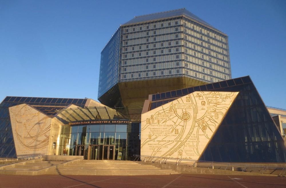 1430834334730jpg--le_biblioteche_piu_belle_da_visitare_in_europa