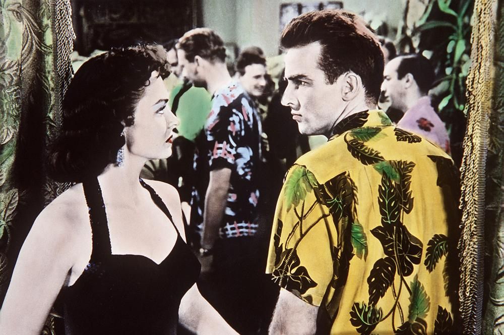 1431359703290jpg--la_camicia_a_fiori_nel_cinema