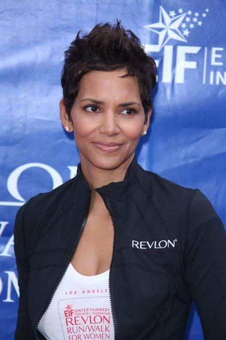 1444384474700jpg--il_taglio_sbarazzino_di_halle_berry