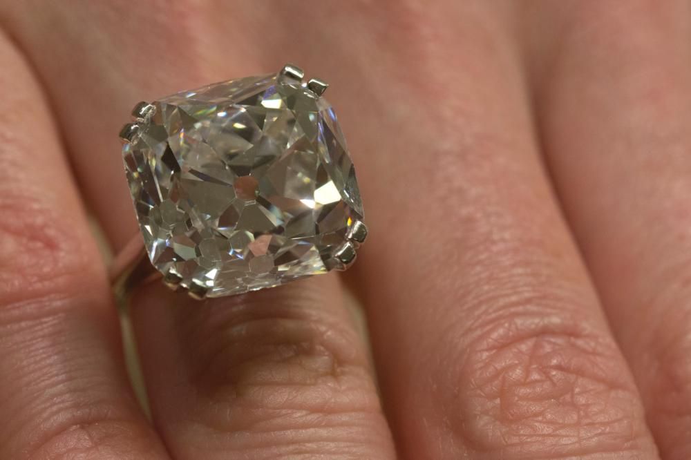 1445424039784jpg--il_diamante_rajah