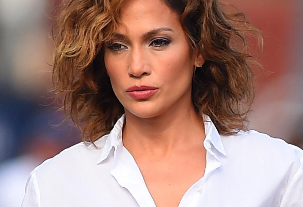 Jennifer Lopez: «Ho il senso di colpa delle mamme in carriera»