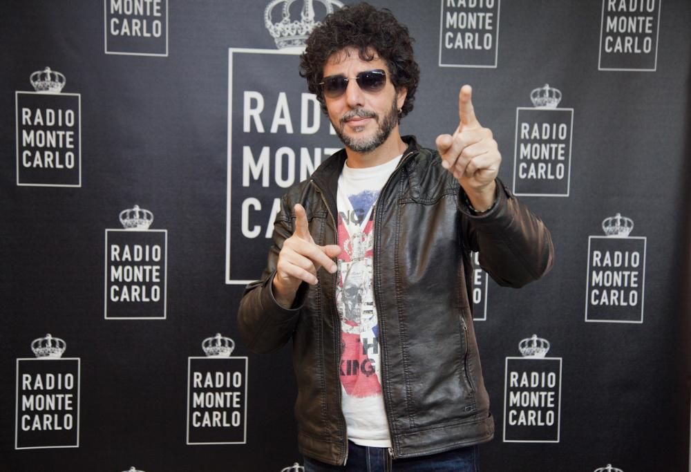 Max Gazzè racconta traccia dopo traccia il suo nuovo album