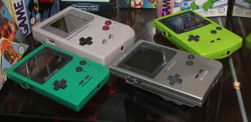 1443171576948JPG--game_boy_color