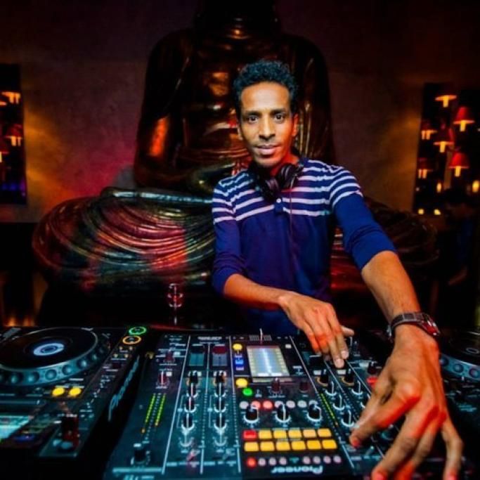 1443996246030jpg--dj_mada__buddha_bar_budapest_