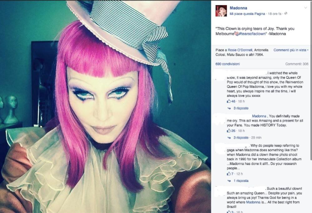 Madonna: quattro ore di ritardo e vestita da clown per il suo show a Melbourne