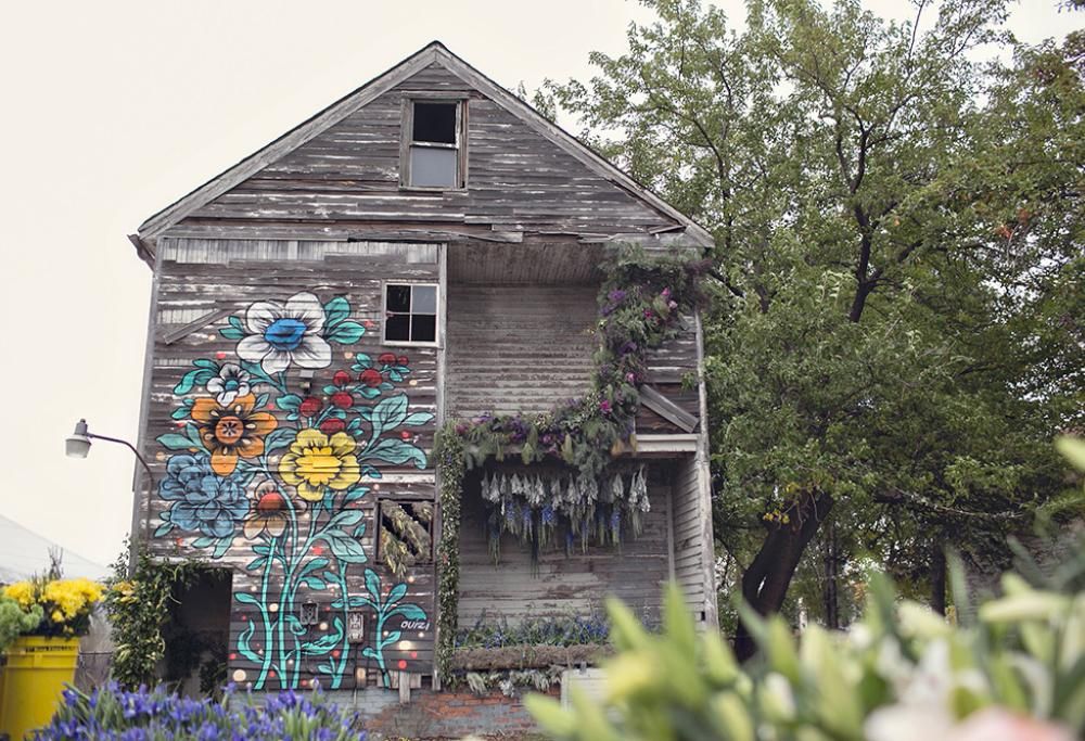 Flower House: la casa dei 36.000 fiori