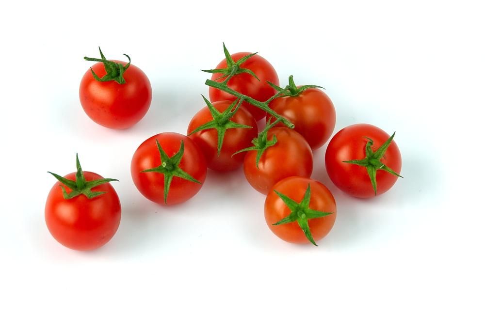 Geniale: ecco come sbucciare facilmente (e rapidamente) frutta e verdura