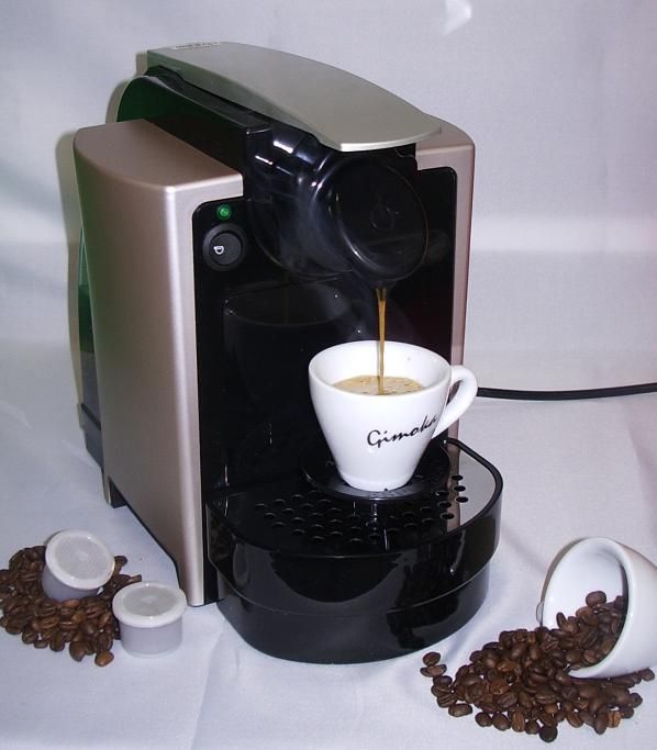 1462447566402jpg--5_una_macchina_del_caffe
