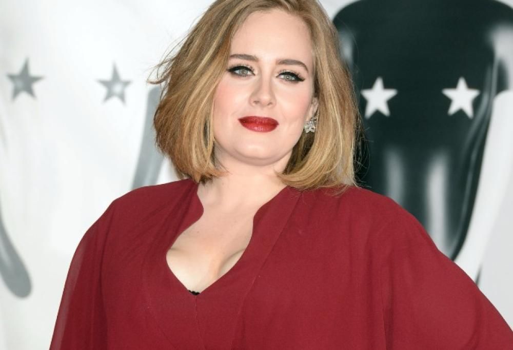 Adele confessa di aver sofferto di depressione post-parto