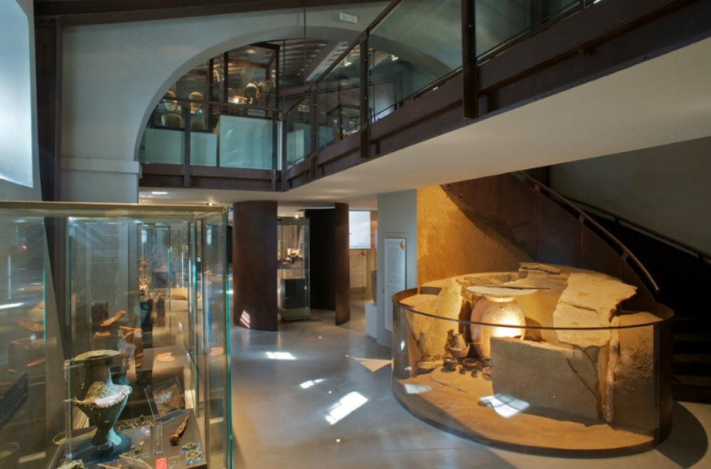 1489488296550PNG--7__museo_archeologico_nicosia__prato_