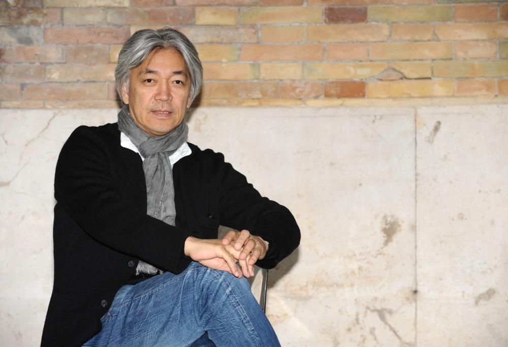 Sakamoto pubblica “Async”, il suo nuovo album