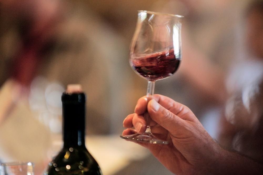 1480593469075jpg--3__il_vino_minaccia_il_fegato__