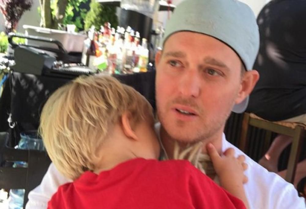 Natale in famiglia per Michael Bublé e il figlio Noah